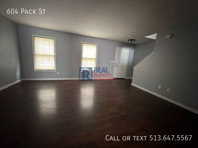 Building Photo - 604 Pack St