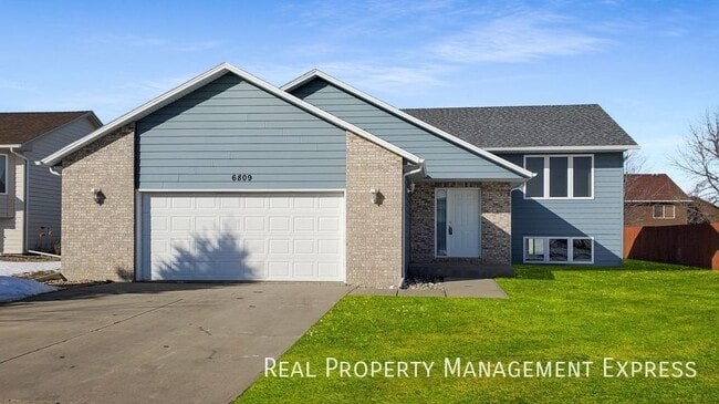 Building Photo - 6809 S Connie Ave