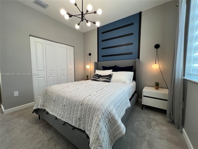 Building Photo - 680 SE 13th Ct