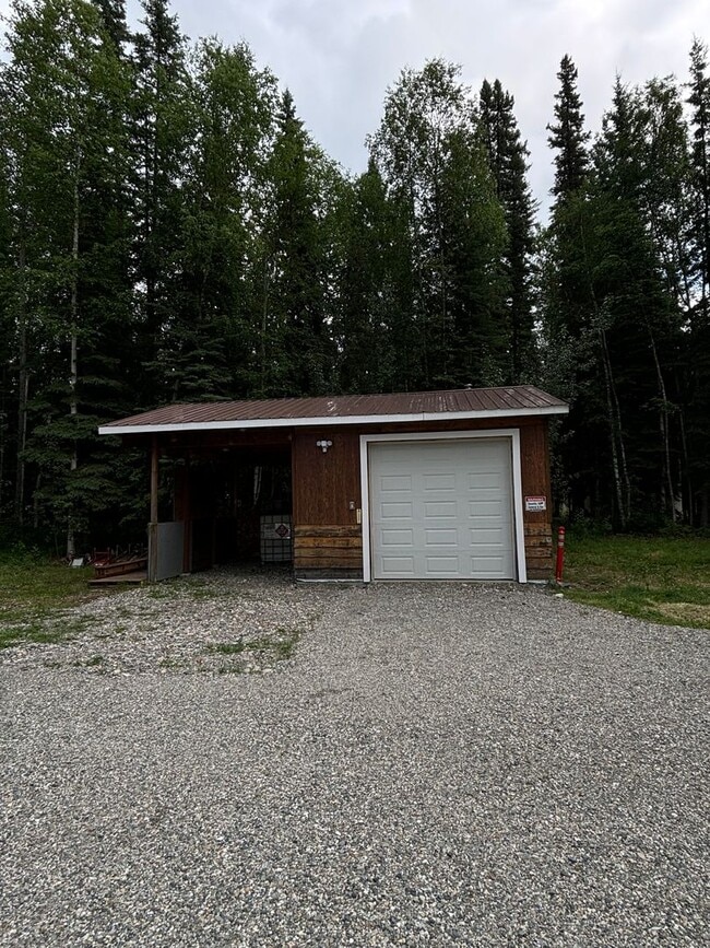 Building Photo - Home in North Pole / Large 2 Car Garage / Detached shop