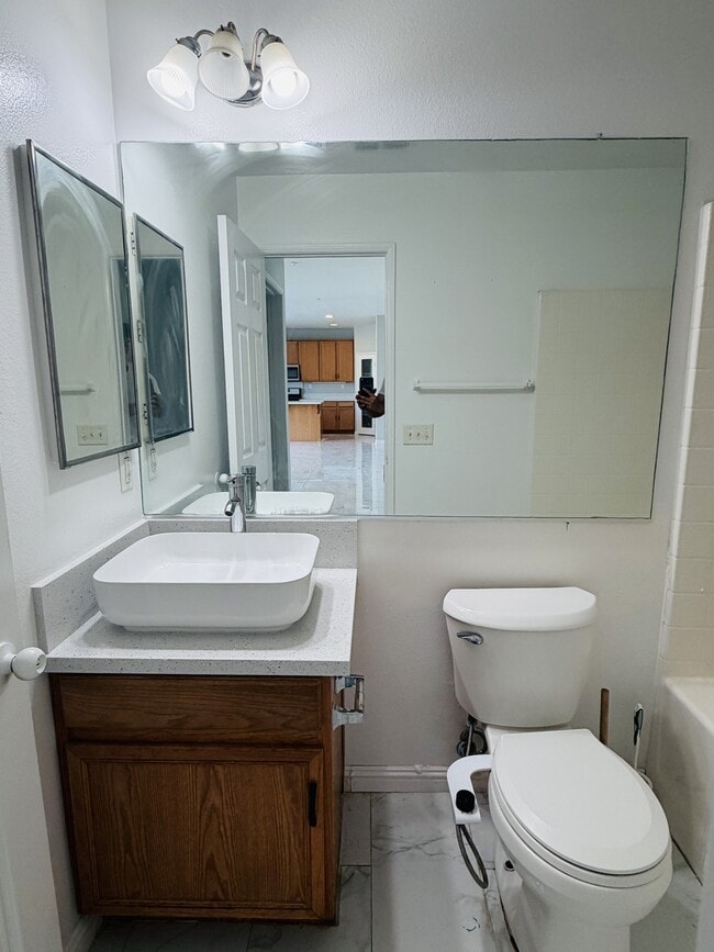 Building Photo - 7575 Lime Ave