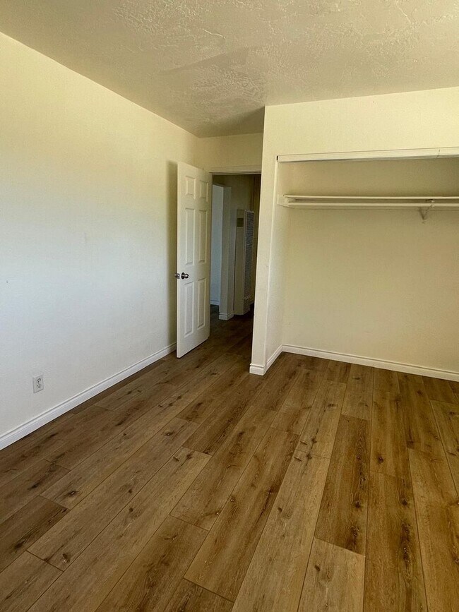 Building Photo - 13340 Navajo Rd