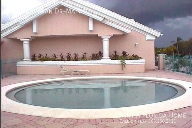 Building Photo - 211 Caribbean Dr