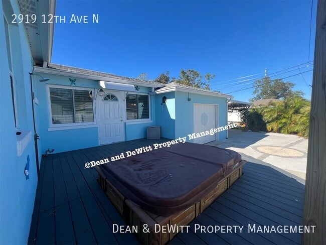 Building Photo - 2919 12th Ave N