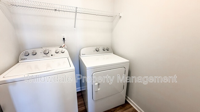 Building Photo - 993 Deaton Dr