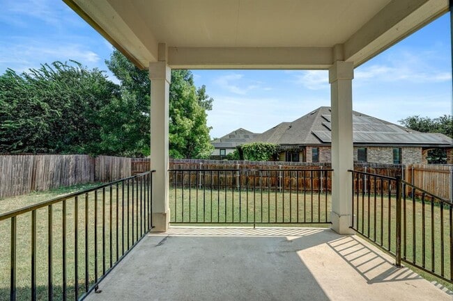 Building Photo - 18616 Star Gazer Way