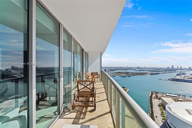 Building Photo - 888 Biscayne Blvd