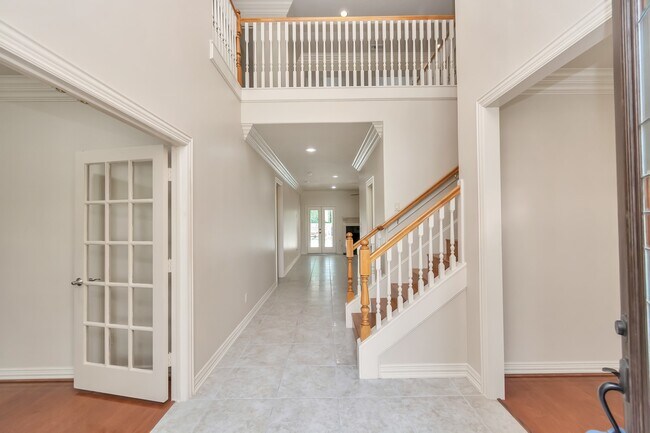 Building Photo - 14207 Jade Cove Dr