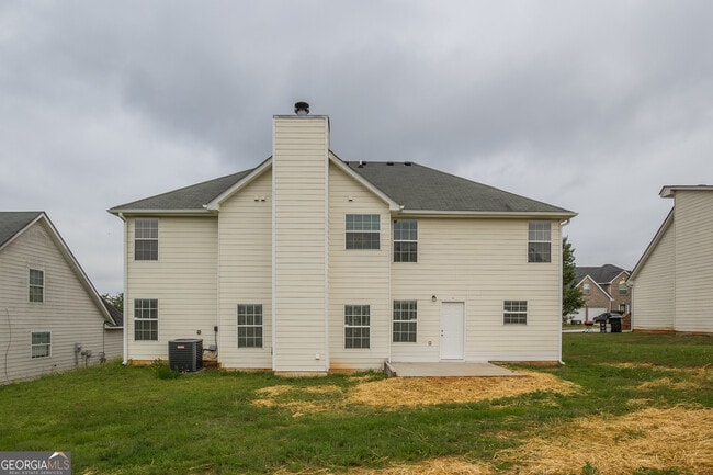Building Photo - 6792 Foxfire Pl