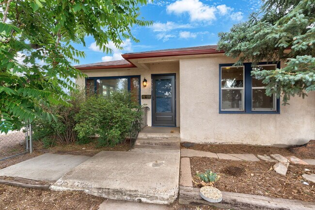 Building Photo - 2625 Gunnison St