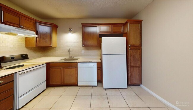 Building Photo - 1303 Wales Dr