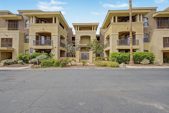 Building Photo - 7601 E Indian Bend Rd