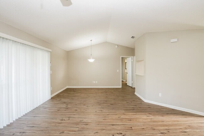 Building Photo - 7027 Citrus Point Ct