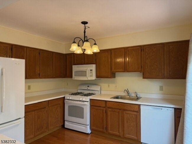 Building Photo - 8 Bateman Way