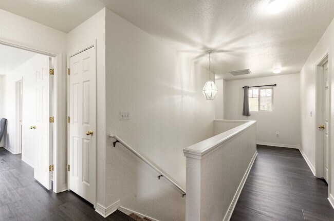 Building Photo - Move in by August 15 and receive $500 off your first month's rent!
