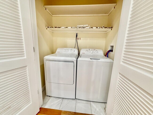 Building Photo - 91 W 20th St