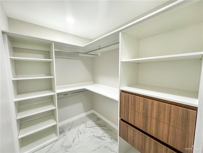 Building Photo - 22 Corales St