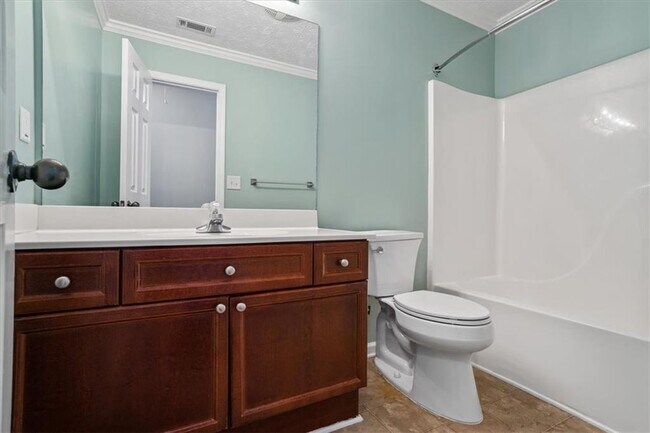 Building Photo - 2615 Snowcrest Pl
