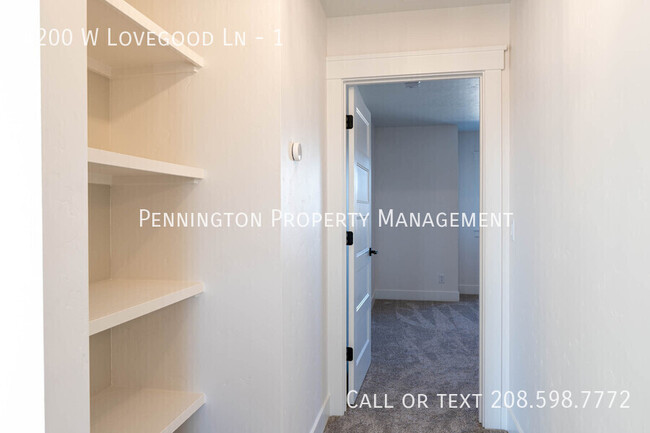 Building Photo - 4200 W Lovegood Ln