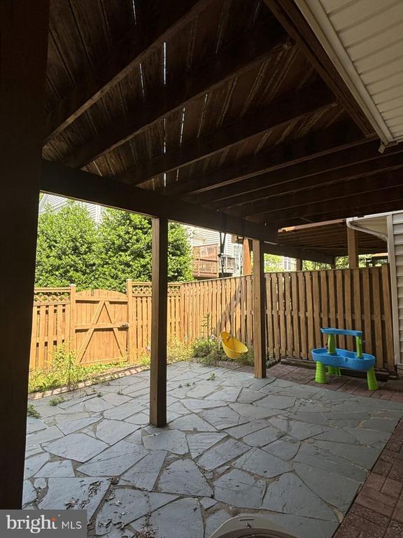 Building Photo - 4129 Fairfax Center Creek Dr