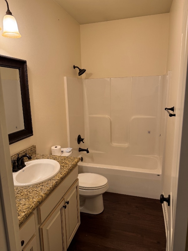 Building Photo - 556 Bateleur Way