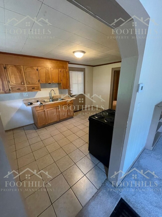 Building Photo - 209 Farmer St