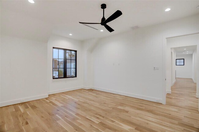 Building Photo - 2702 Westgrove Ln