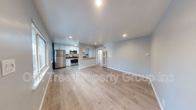 Building Photo - 824 15th St