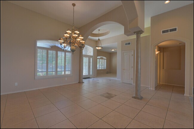 Building Photo - 1435 Cloud Ridge Dr