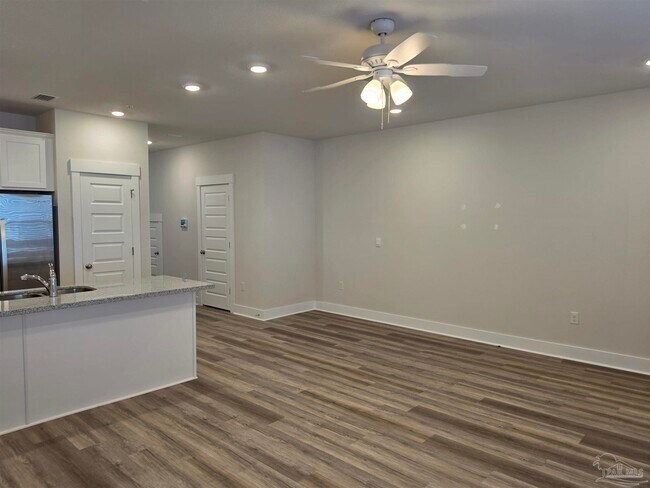 Building Photo - 9525 Nature Crk Cir