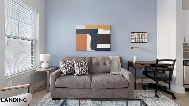 Building Photo - 15401 Chenal Pkwy