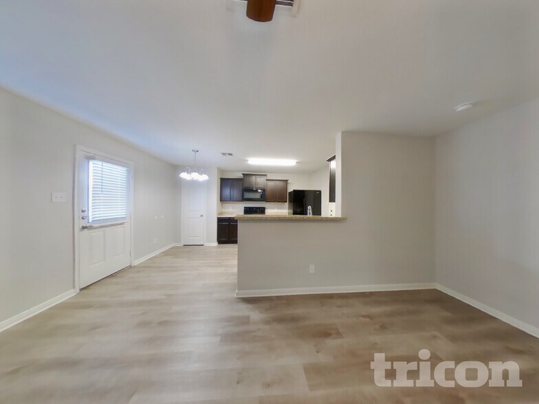 Building Photo - 2902 Hypatia Meadow