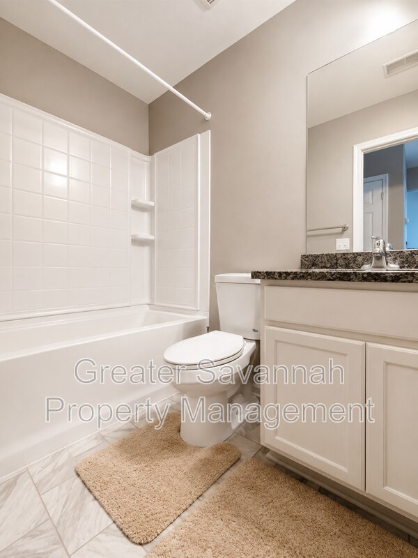 Building Photo - 109 Willow Dr