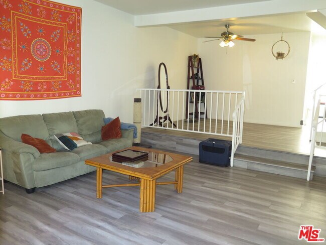 Building Photo - 7550 Zombar Ave