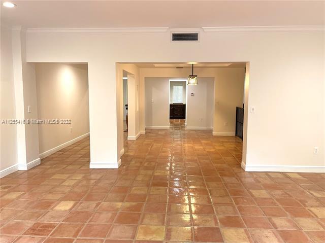 Building Photo - 6206 Paradise Point Dr