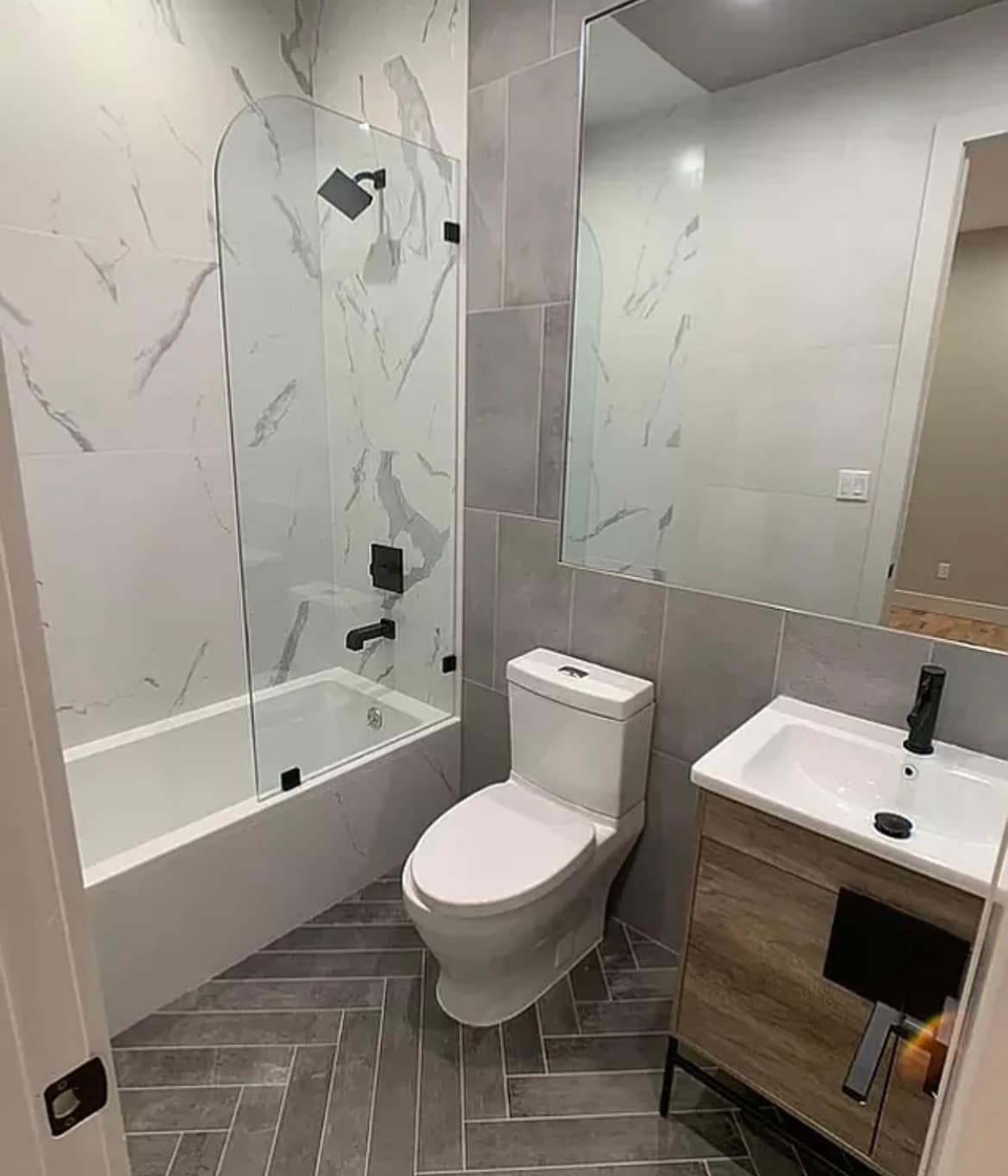 Building Photo - 151 Stanhope St