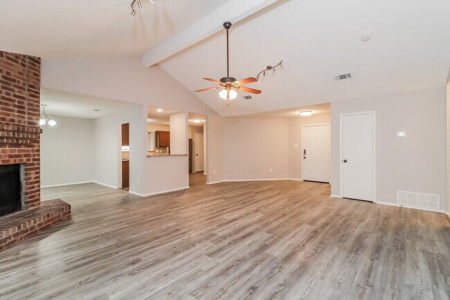 Building Photo - 2301 Fall Ct