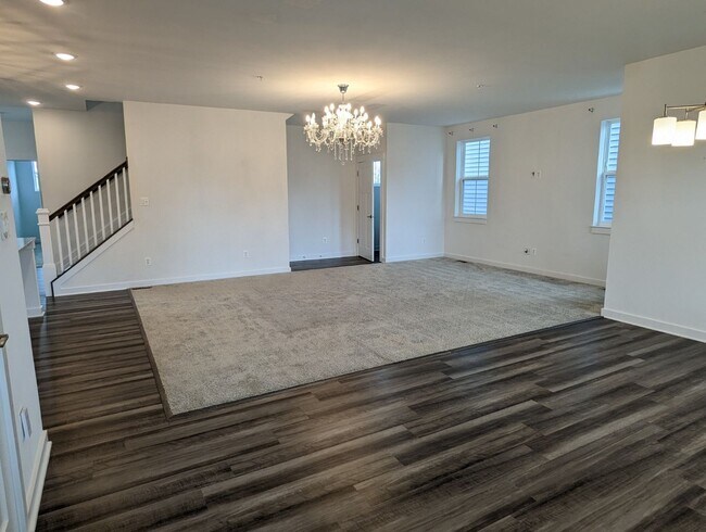 Building Photo - 1207 Marsalis Pl