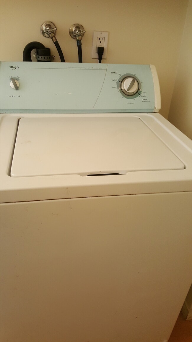 In unit washer - 3138 Collier Ave