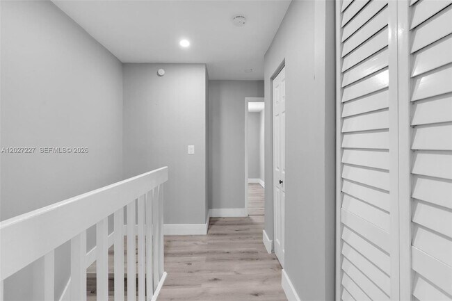 Building Photo - 3771 SW 99th Ave
