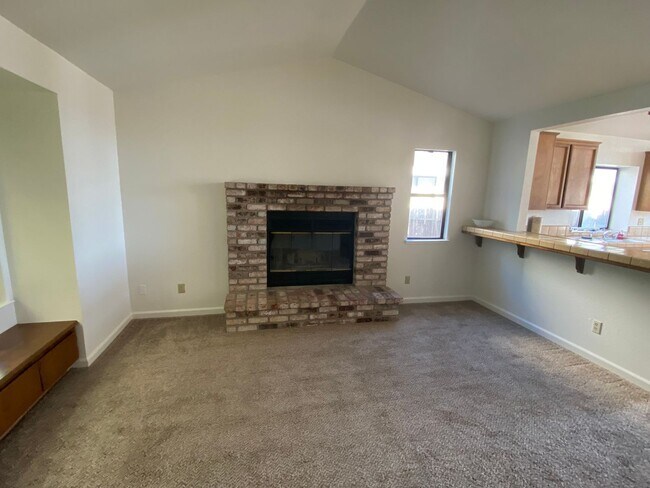 Building Photo - Cypress Hills Home