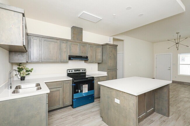 Building Photo - 9109 McPherson Rd