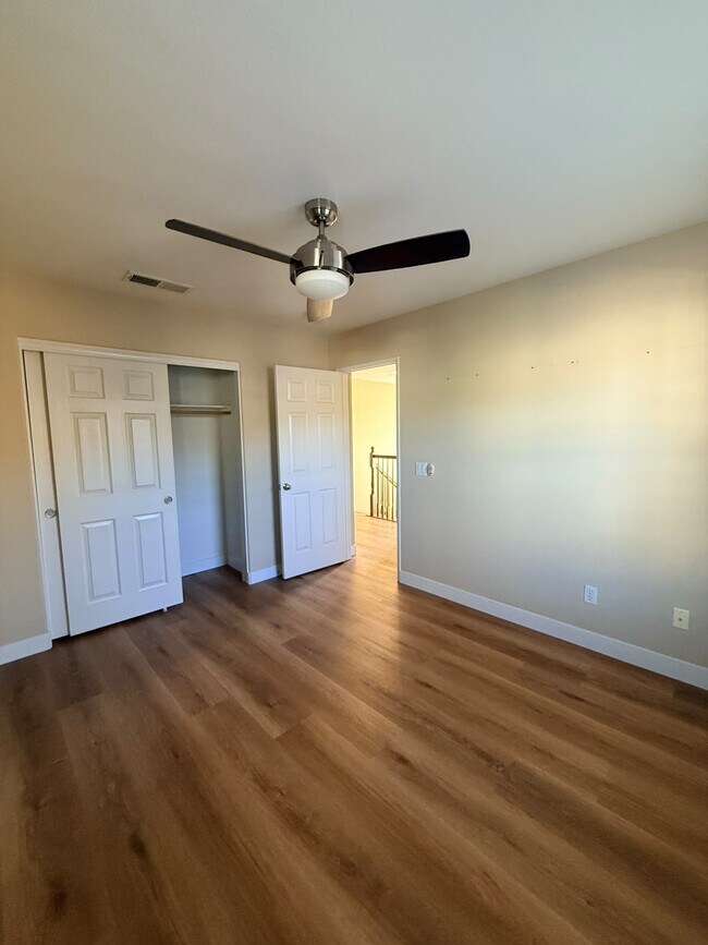Building Photo - 1824 Wolf Canyon Loop