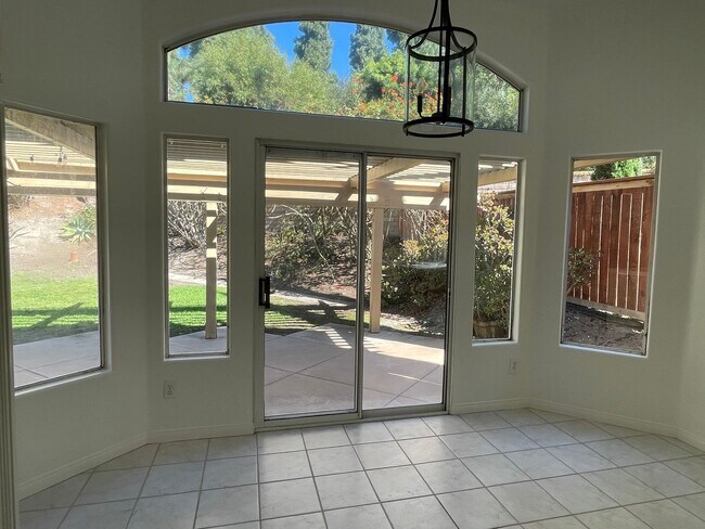 Building Photo - 1780 Blackbird Cir