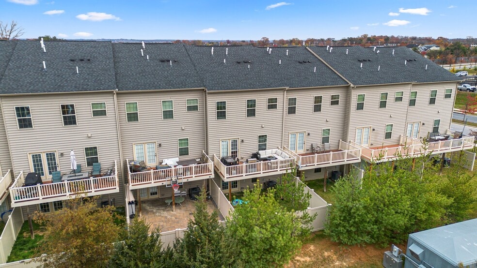 Building Photo - 14407 Sandy Ridge Ln