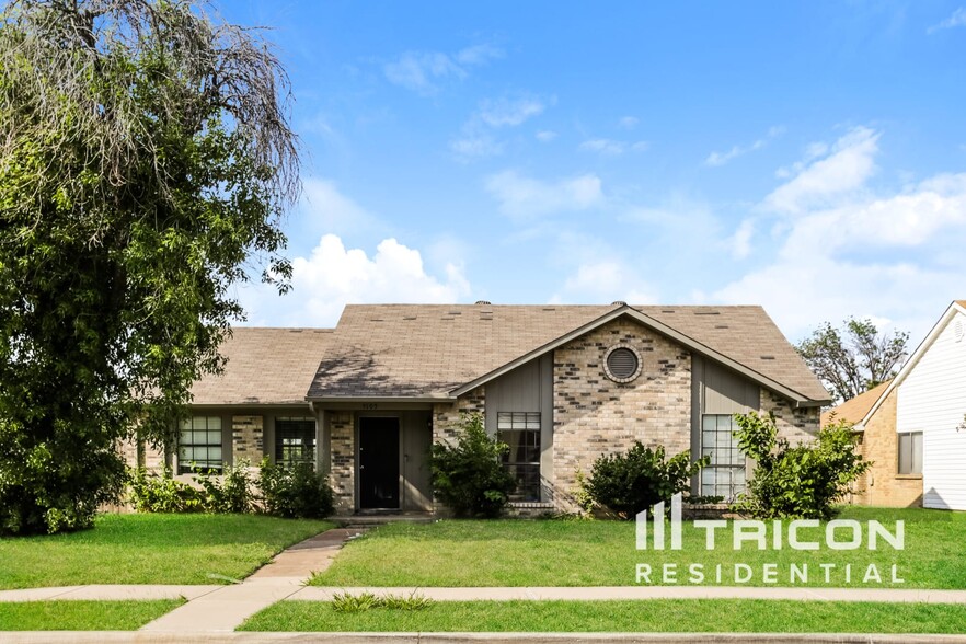 Primary Photo - 5705 Baker Dr