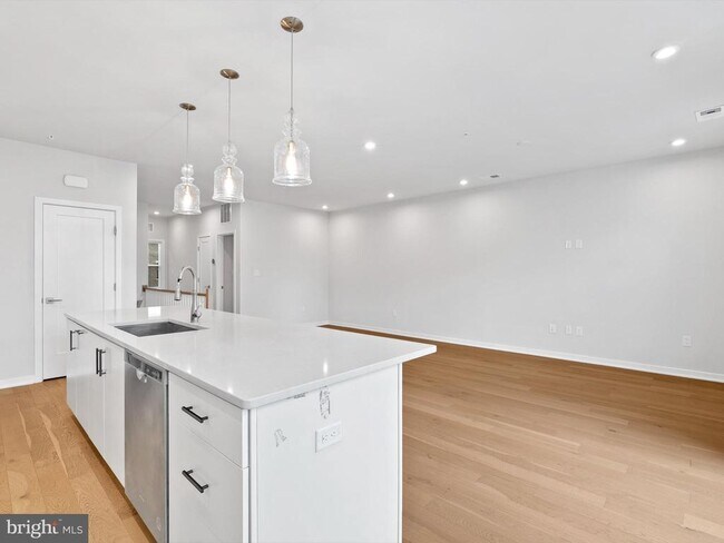 Building Photo - 7465 Backett Wood Ter