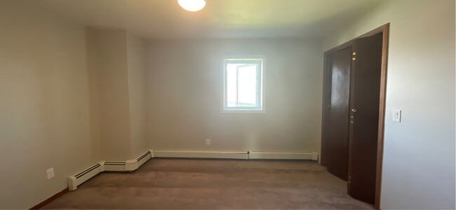 Building Photo - 706 Ouida Way