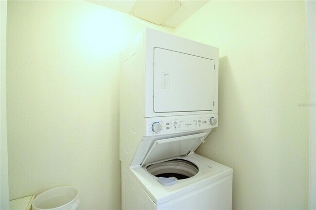 Building Photo - 507 NW 39th Rd