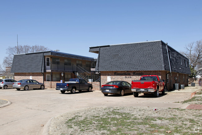 Building Photo - Cimarron Courts